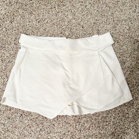 Zara Skort - Picture 2 of 11